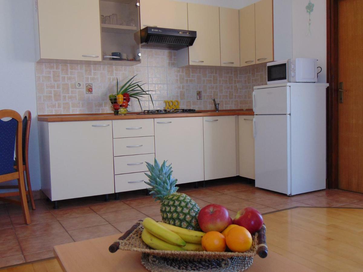 Apartment Mia Malinska Luaran gambar