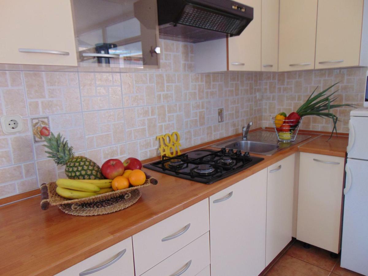 Apartment Mia Malinska Luaran gambar