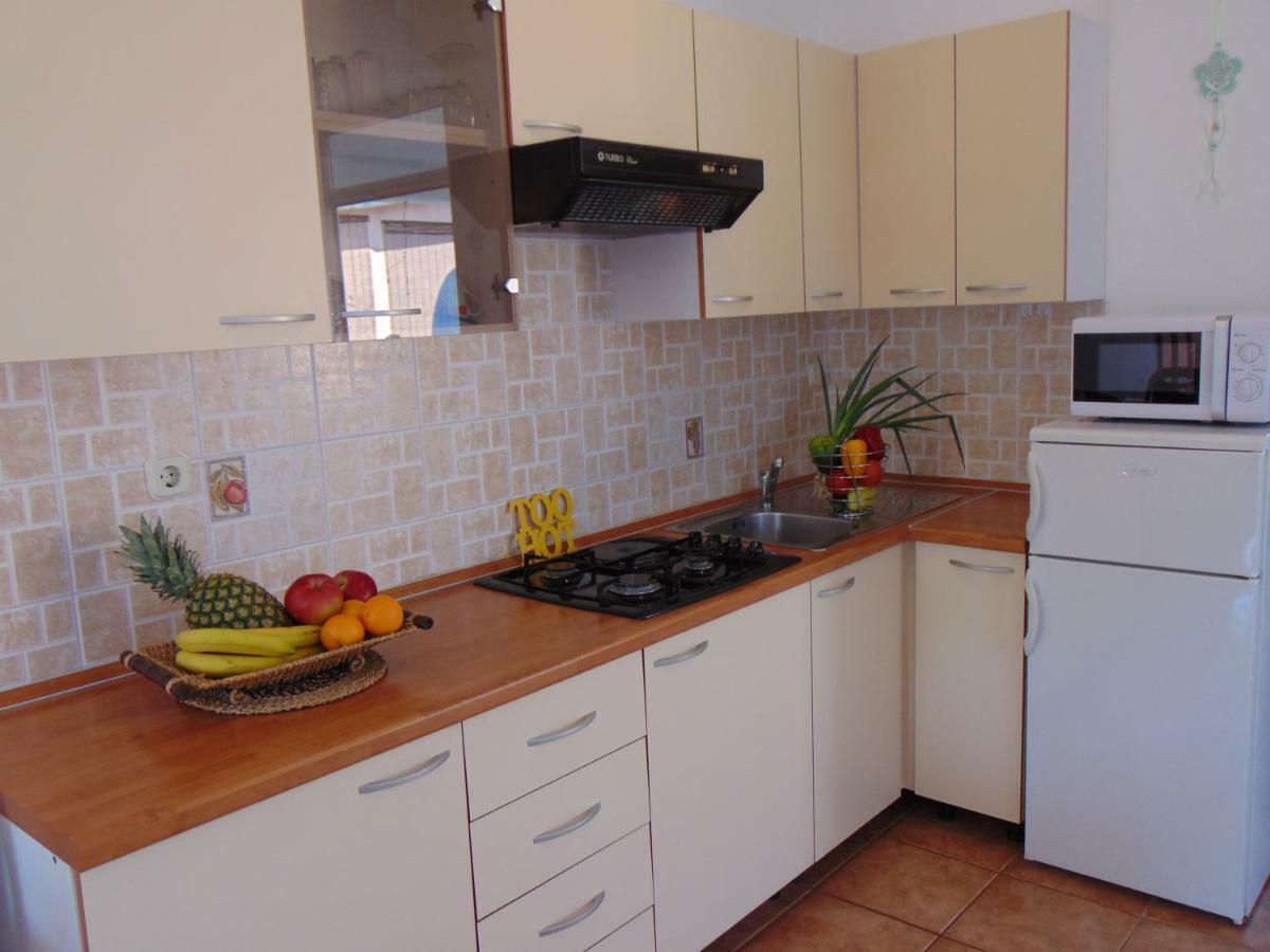 Apartment Mia Malinska Luaran gambar